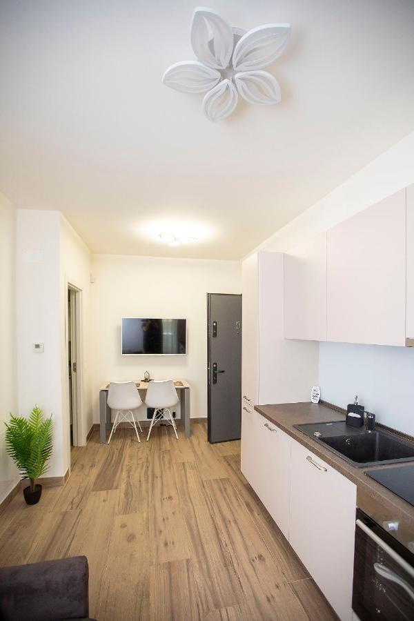 Covaciu Aparthotel Cluj-Napoca Buitenkant foto